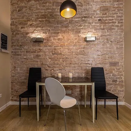 Vidfort шпитальна アパート