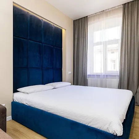 Vidfort шпитальна Apartment